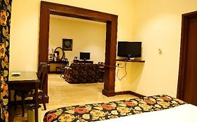 Grand Holiday Villa